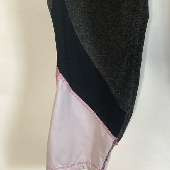 Tangerine Cropped Leggings Sz XL - Picture 3 of 7